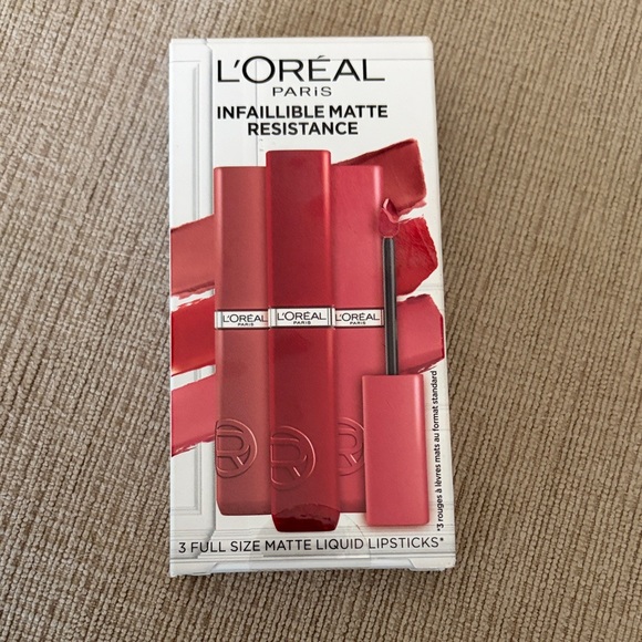 Benefit Brow Set & L’Oréal, Lamcome & Merit lip - Picture 3 of 9